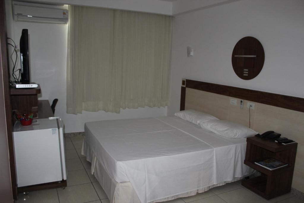 Pratti Hotel Linhares Esterno foto