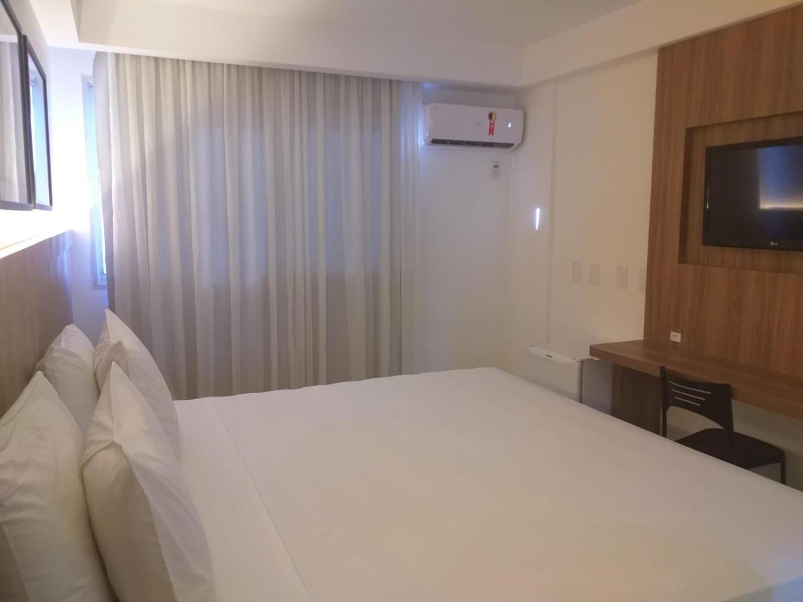 Pratti Hotel Linhares Esterno foto