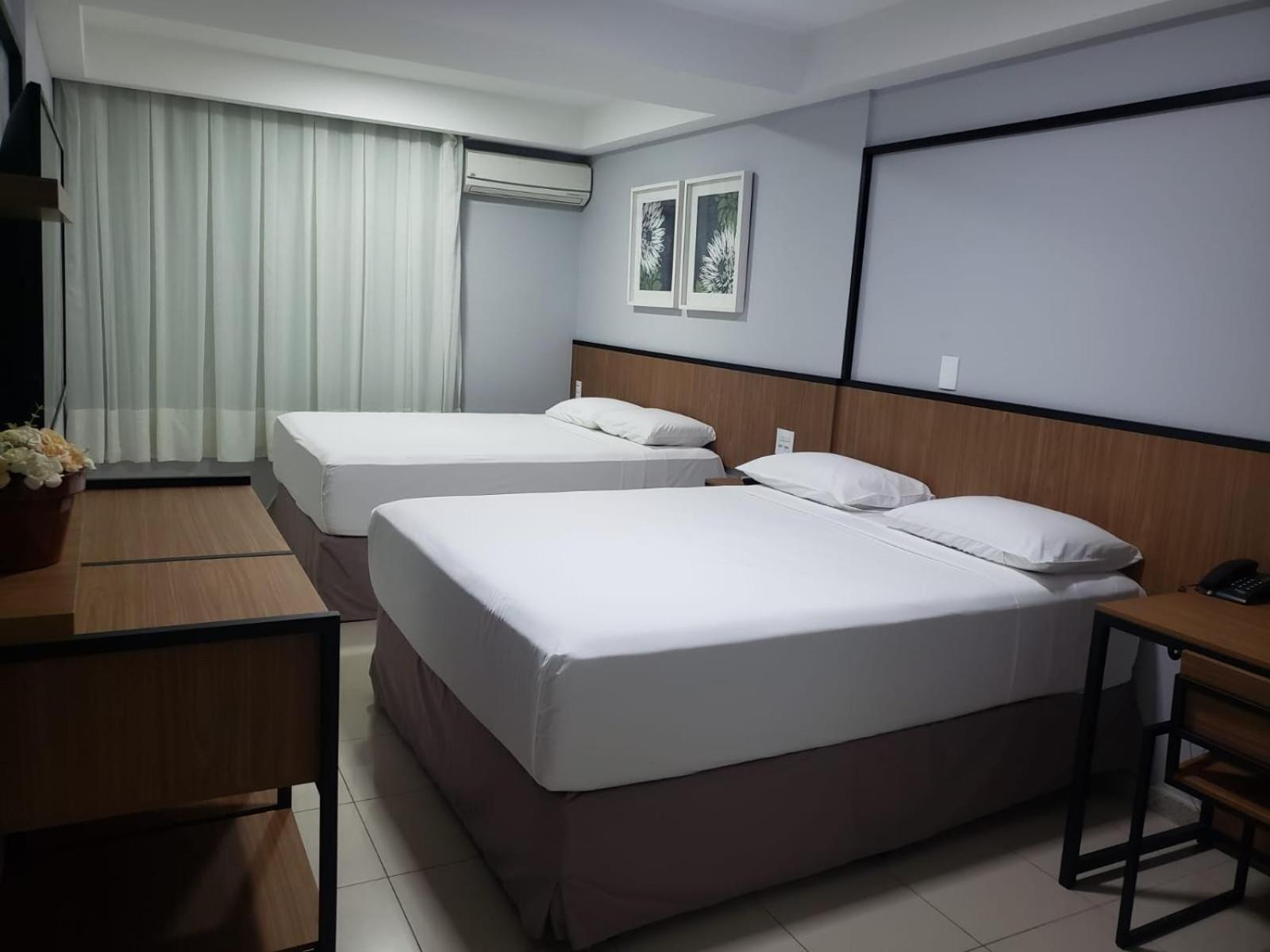 Pratti Hotel Linhares Esterno foto