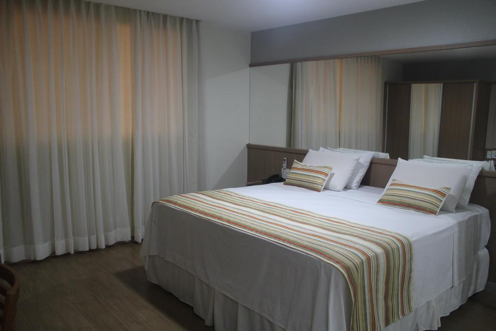 Pratti Hotel Linhares Esterno foto