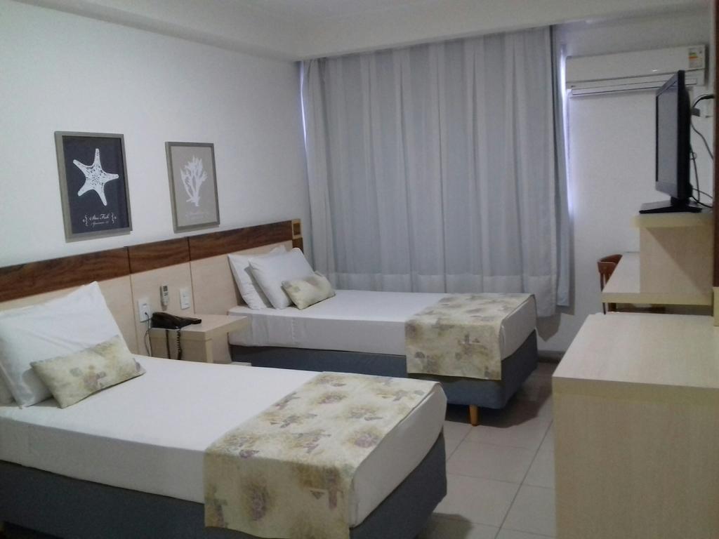 Pratti Hotel Linhares Esterno foto