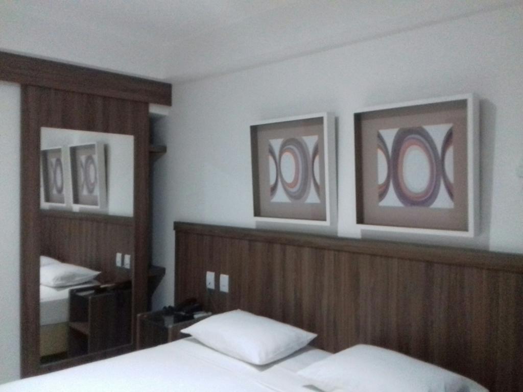 Pratti Hotel Linhares Esterno foto